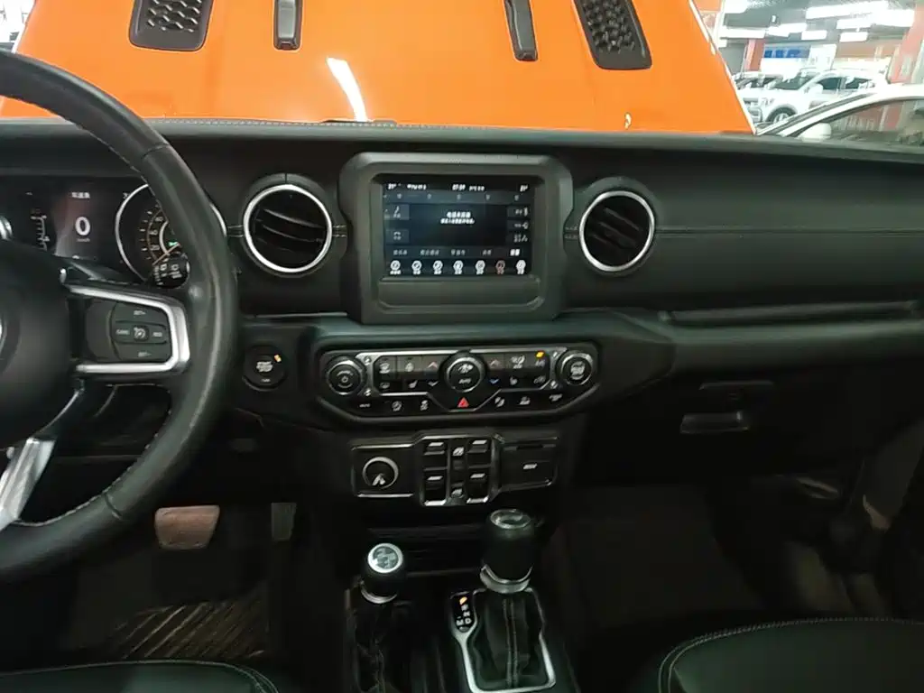 Jeep Wrangler — миниатюра 13