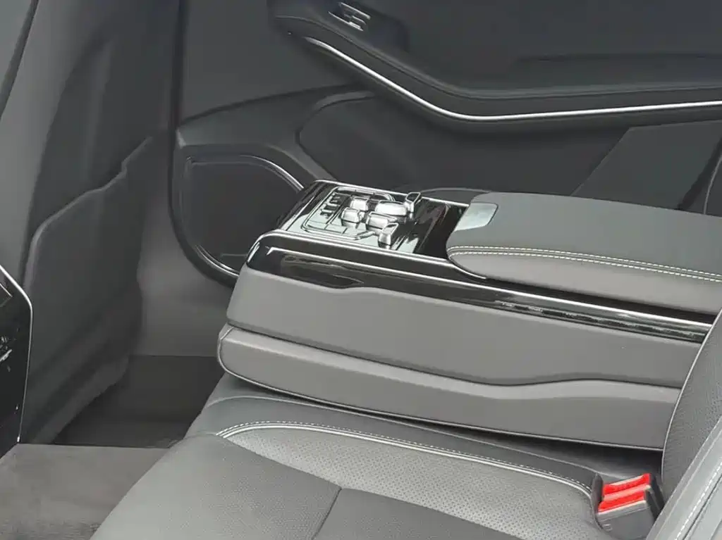 Hongqi H9 2020 2.0T