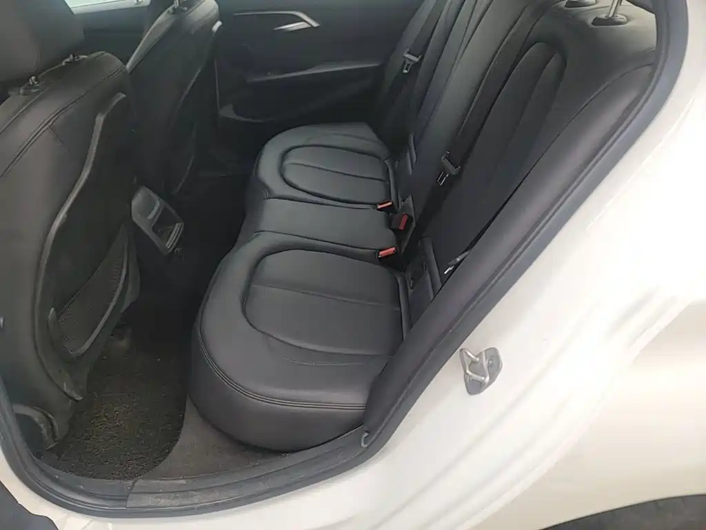 BMW 1 Series — миниатюра 17