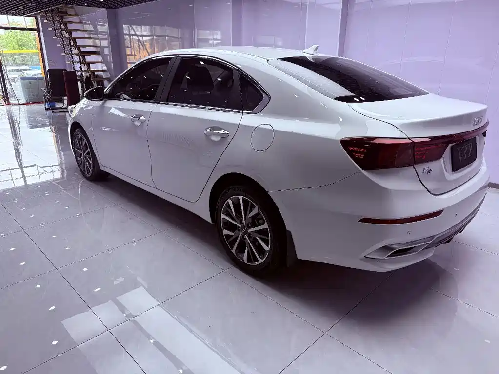 Kia K3 — миниатюра 6