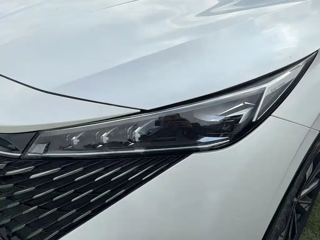 Roewe RX5 — миниатюра 3