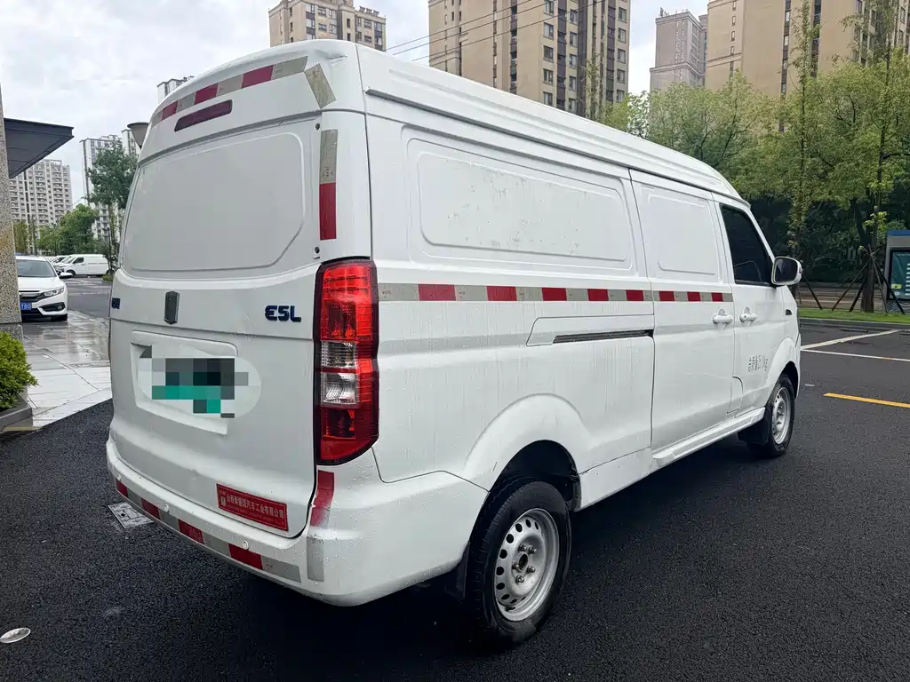 Yuan Cheng Yuan Cheng E5 — миниатюра 6