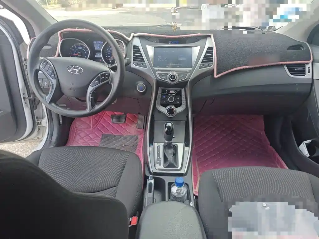 Hyundai Elantra Langdong — миниатюра 10
