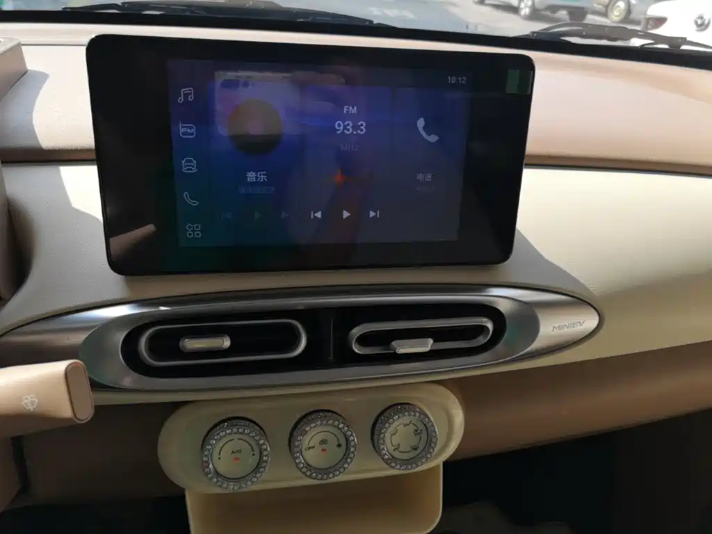 Wuling MINIEV — миниатюра 13
