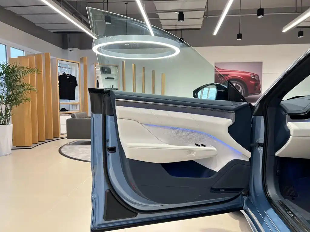 ZEEKR EXTREME KRYPTON 001