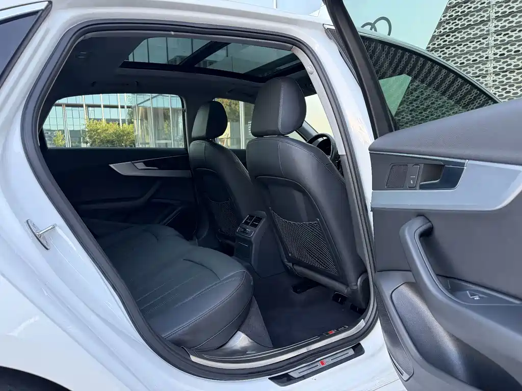 Audi A4L — миниатюра 7