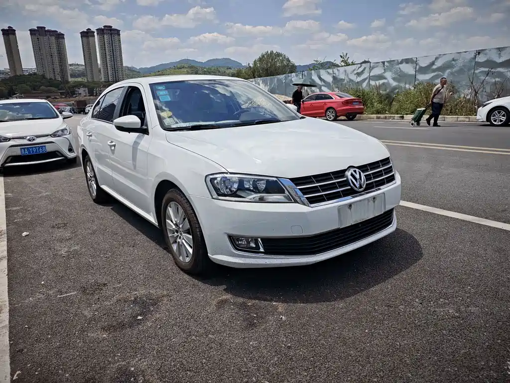 Volkswagen Lavida — миниатюра 3