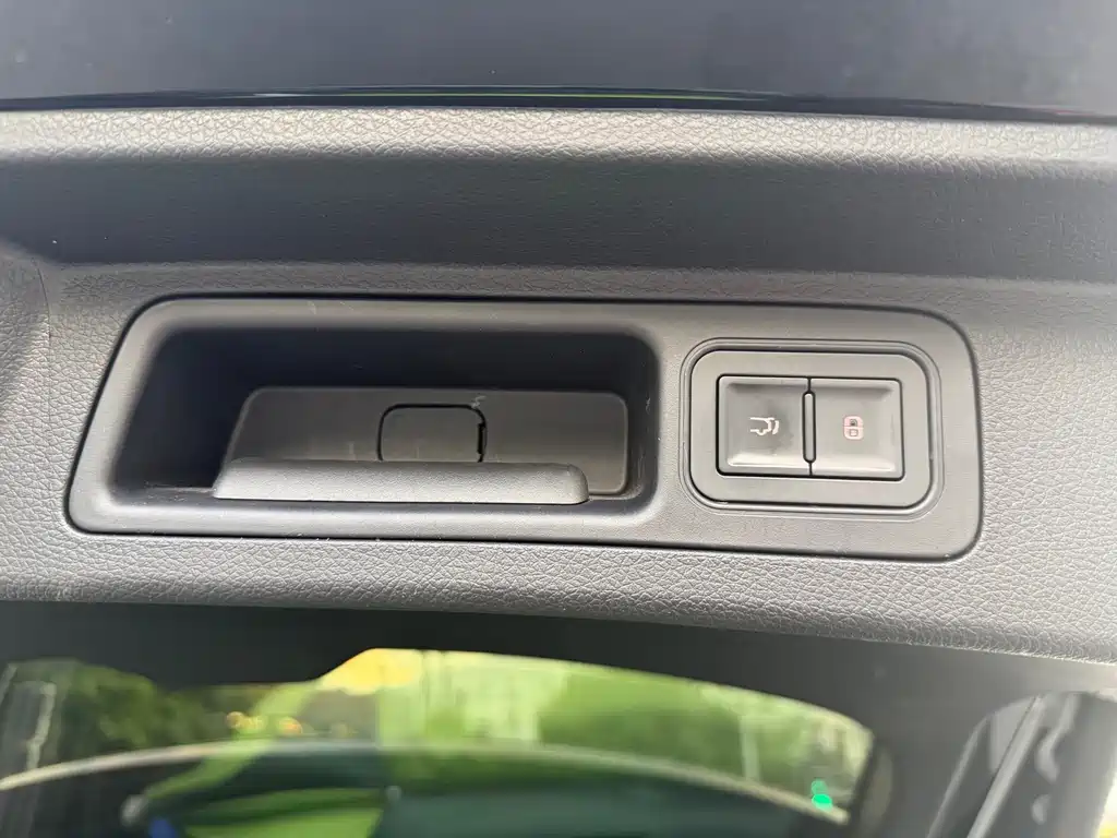 BYD PLUS New Energy — миниатюра 9