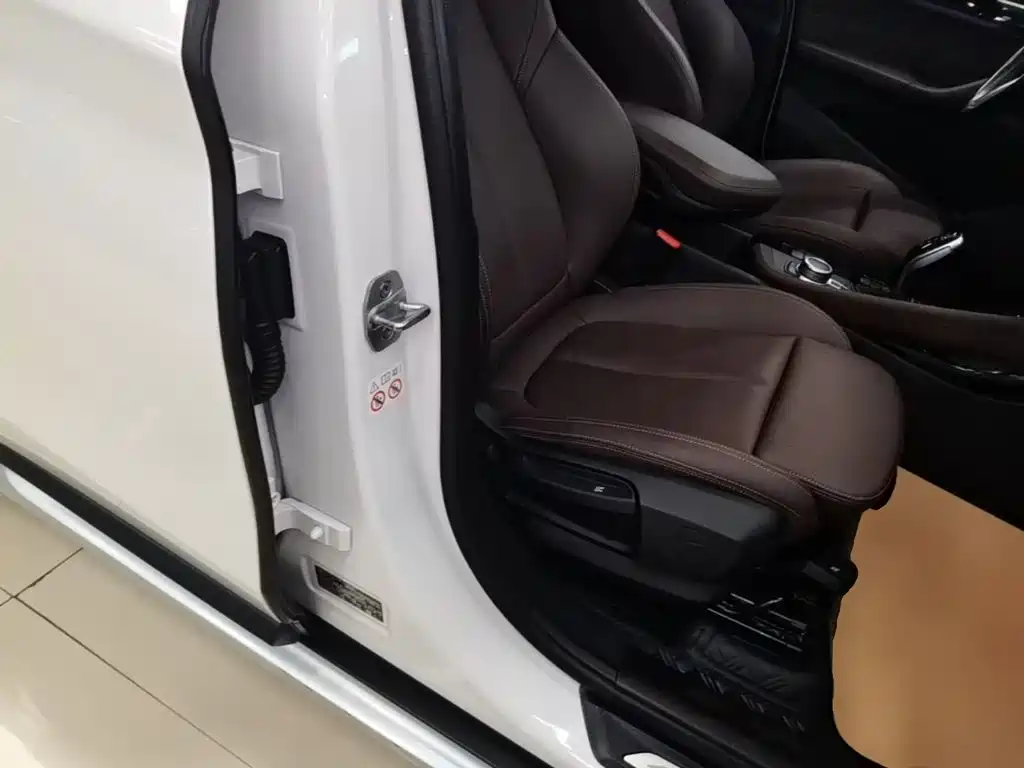 BMW X1 — миниатюра 25
