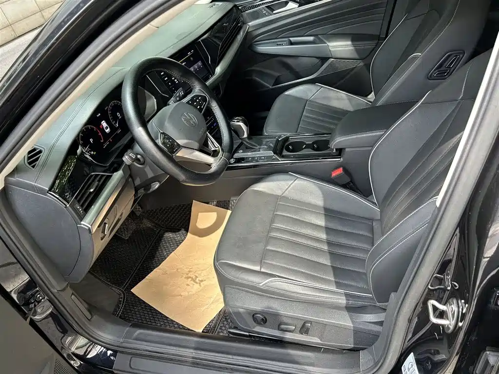 Volkswagen Passat 2022 330TSI Elite