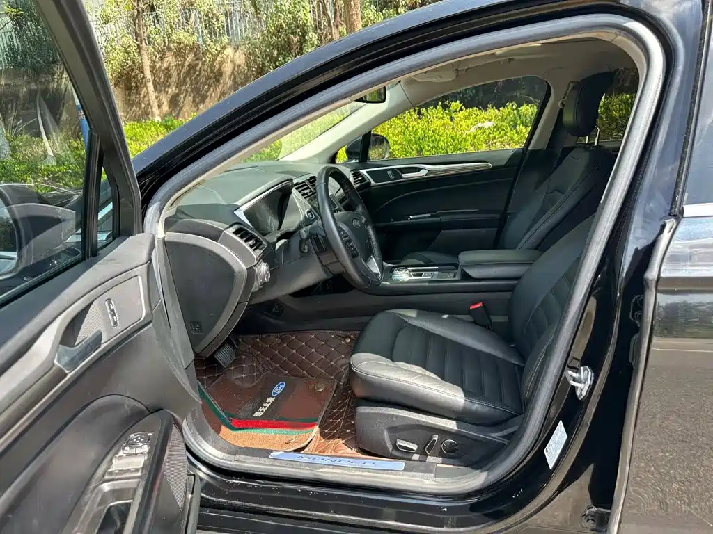 Ford Mondeo — миниатюра 13