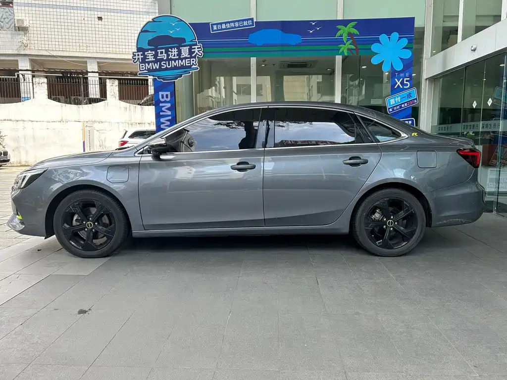 Roewe i6 MAX New Energy — миниатюра 2
