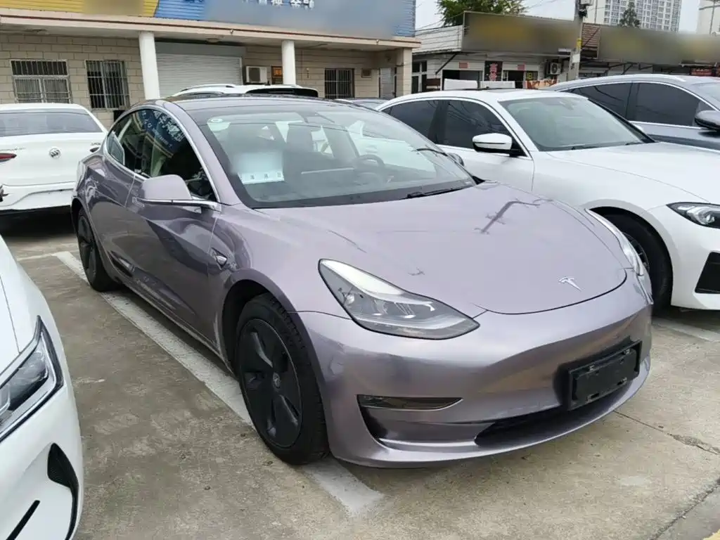 Tesla Model 3 — миниатюра 4