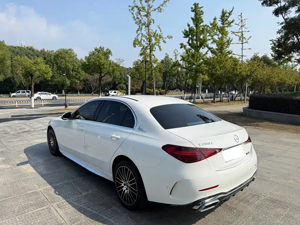 Mercedes-Benz C-Class — миниатюра 5