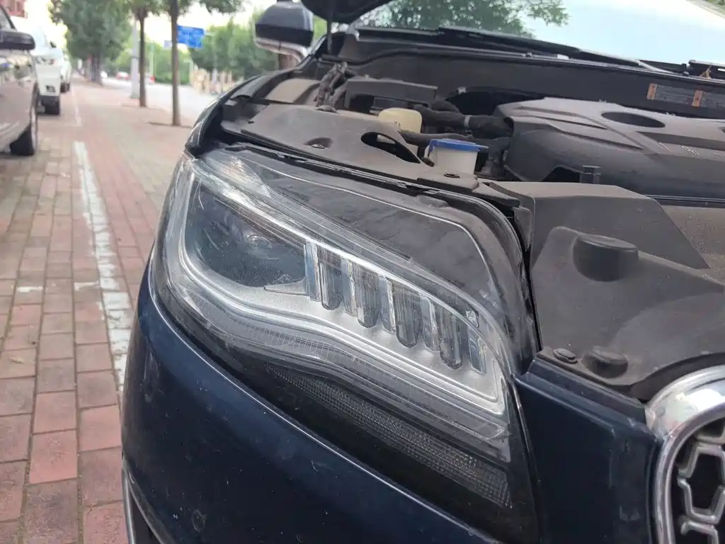 Lincoln MKZ — миниатюра 7