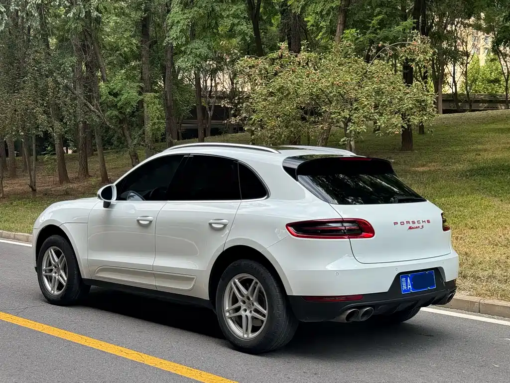 Porsche Macan — миниатюра 17