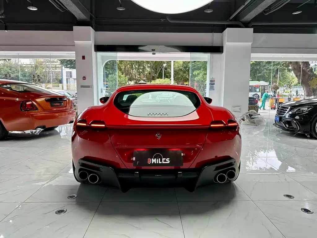 Ferrari Roma — миниатюра 4