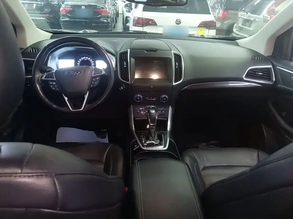 Ford Edge — миниатюра 10