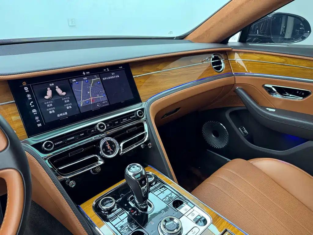 Bentley Flying Spur — миниатюра 16
