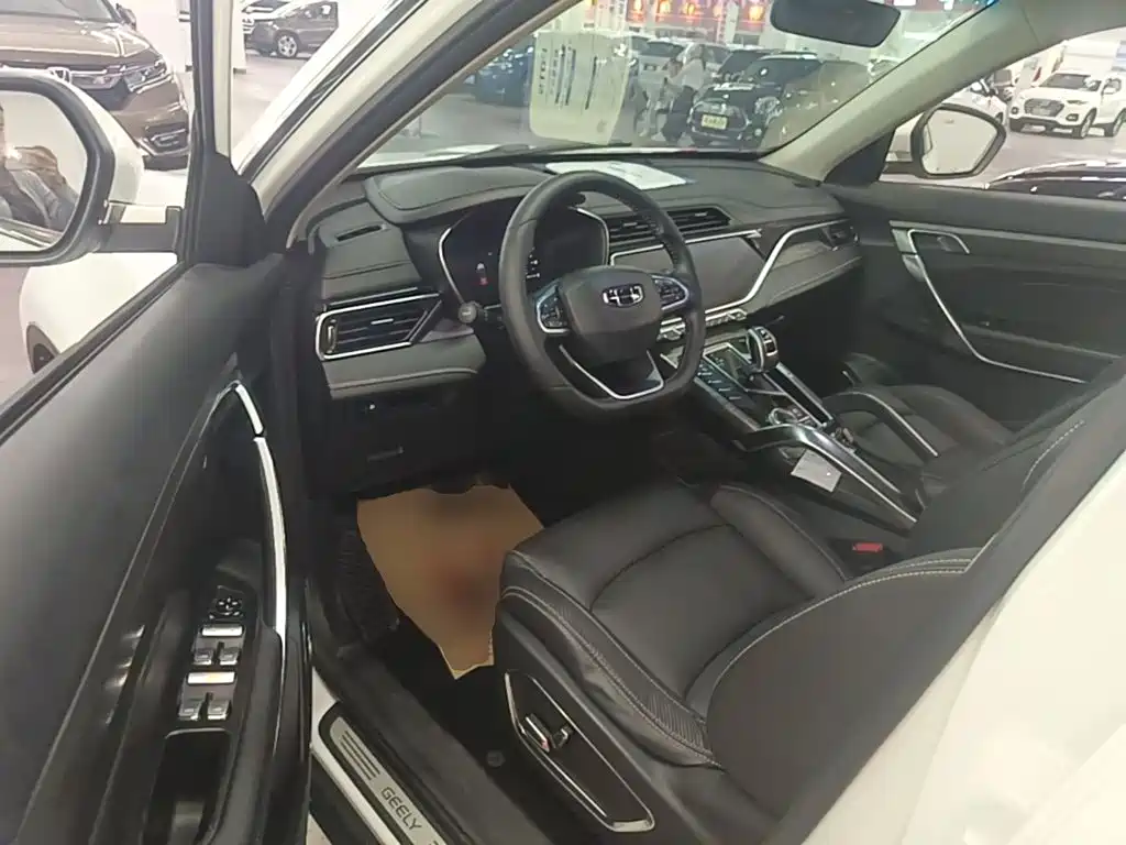 Geely Boyue — миниатюра 16