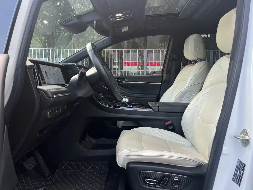 GAC Motor Trumpchi M8 — миниатюра 17
