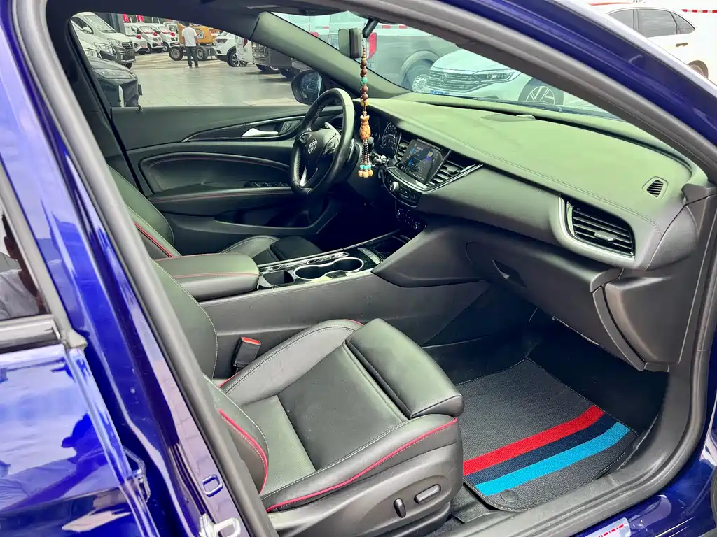 Buick Regal GS 28T Elite Type, фото 5