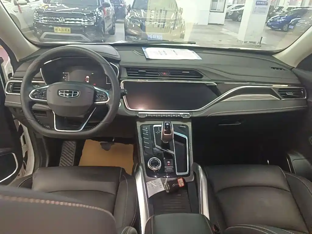 Geely Boyue — миниатюра 10