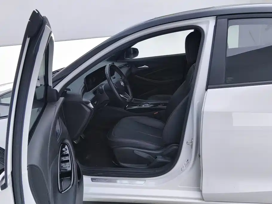 Buick Verano — миниатюра 9