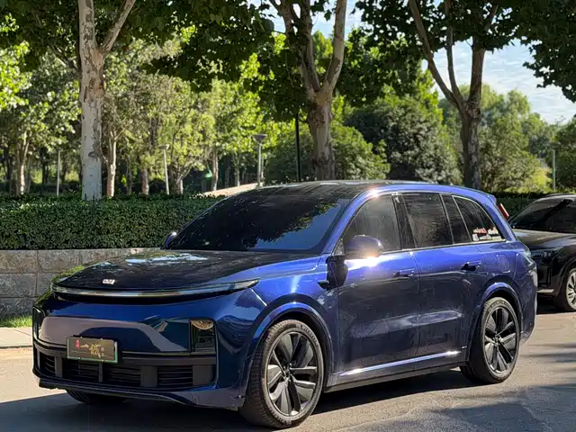 Li Auto L8