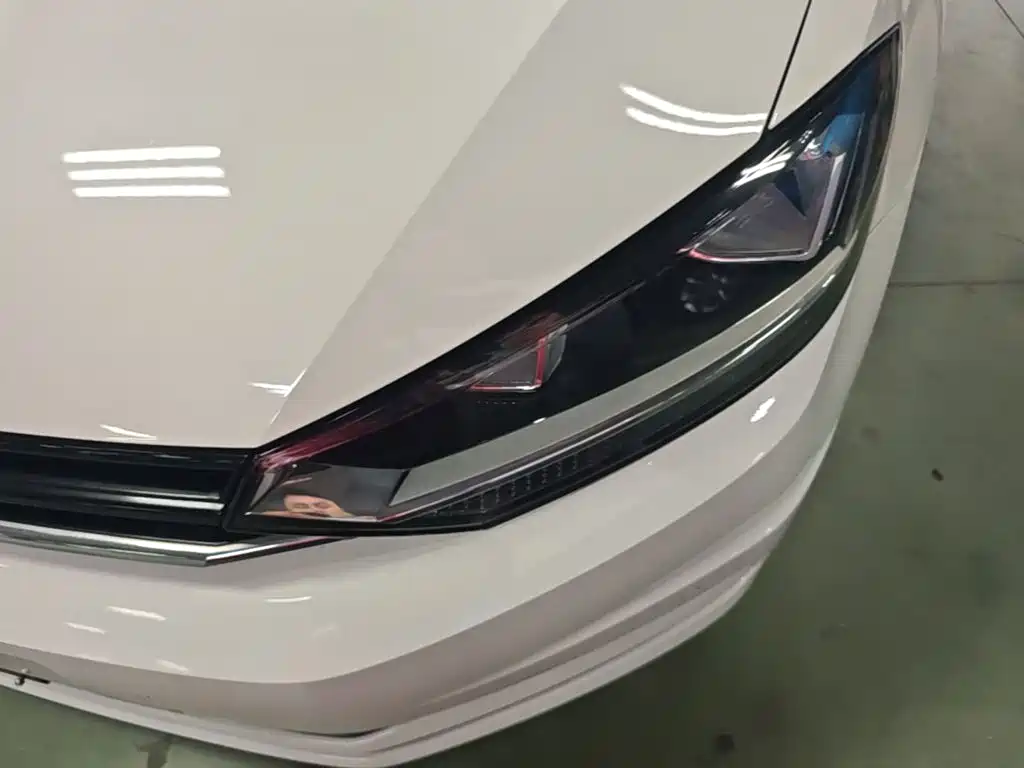 Volkswagen Touran — миниатюра 24