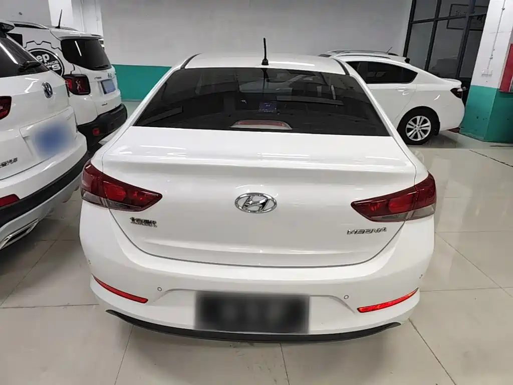 Hyundai Verna — миниатюра 6