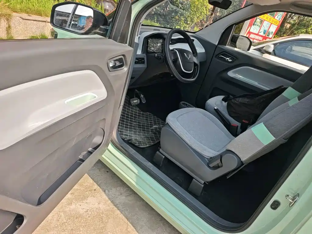 Wuling MINIEV — миниатюра 16