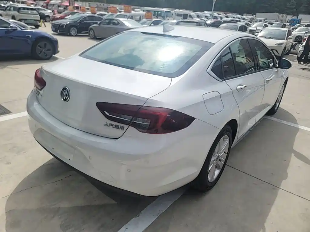 Buick Regal — миниатюра 7