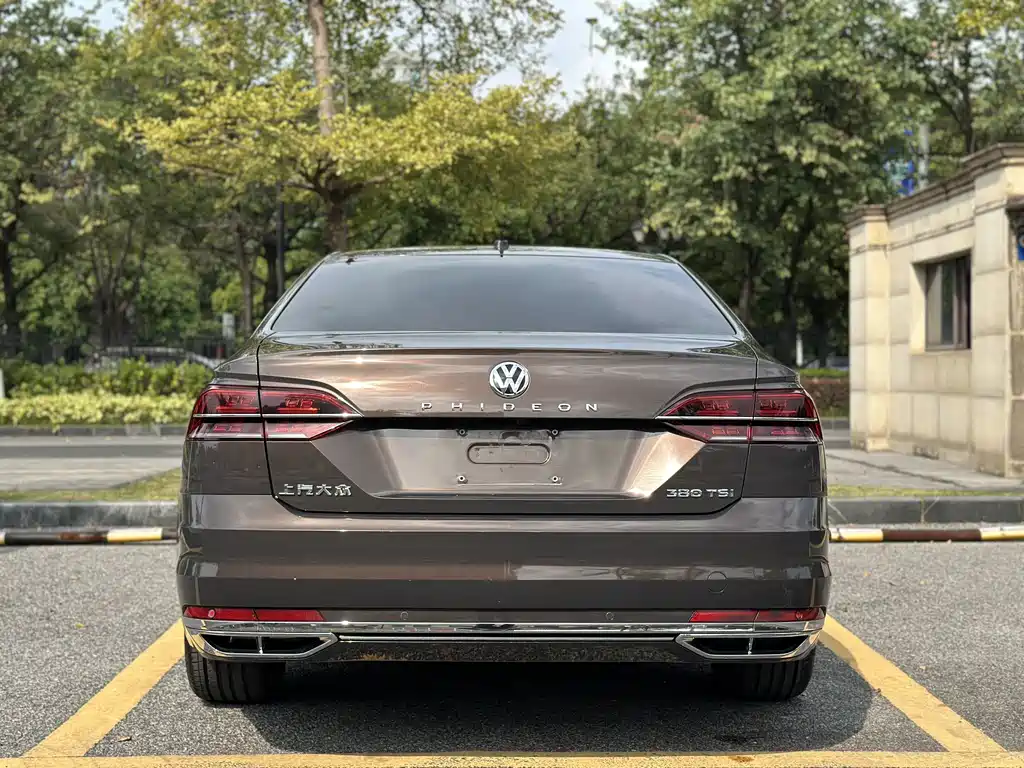 Volkswagen Phideon — миниатюра 5