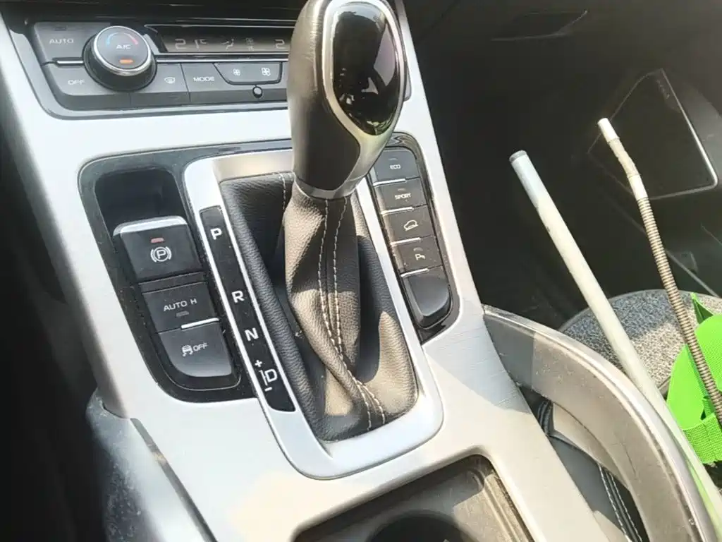 Geely Boyue — миниатюра 19