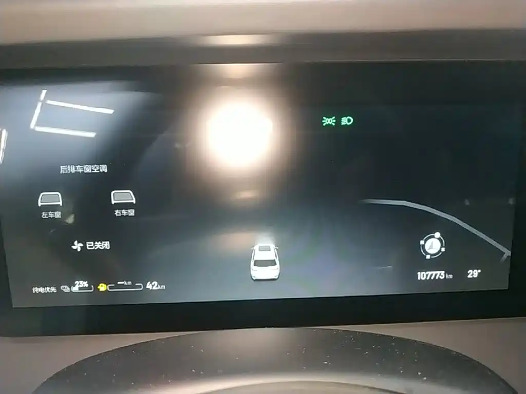 Li Auto Li ONE — миниатюра 12