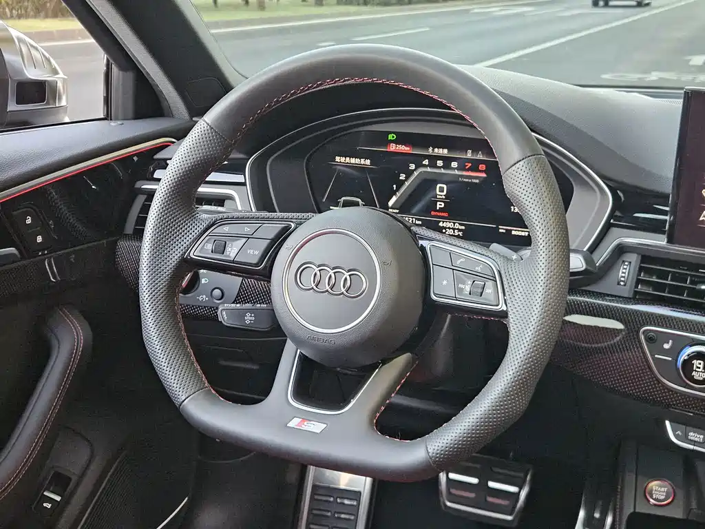 Audi S4 — миниатюра 11