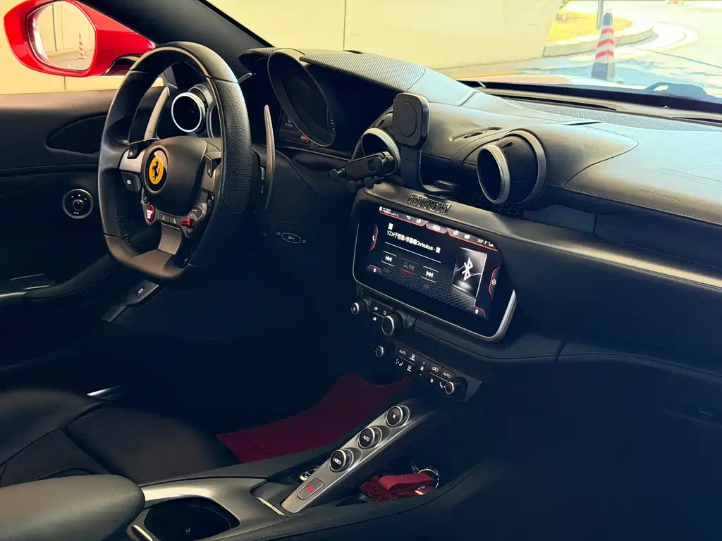 Ferrari Portofino — миниатюра 3