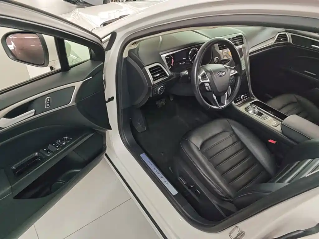 Ford Mondeo — миниатюра 16