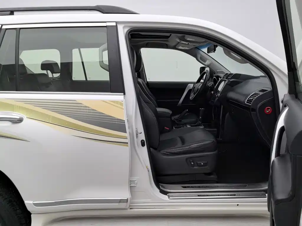 Toyota Prado — миниатюра 23