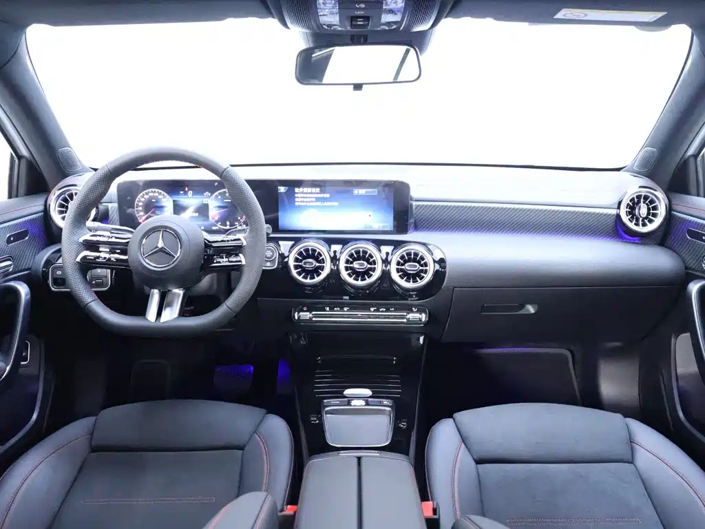 Mercedes-Benz A-Class — миниатюра 13