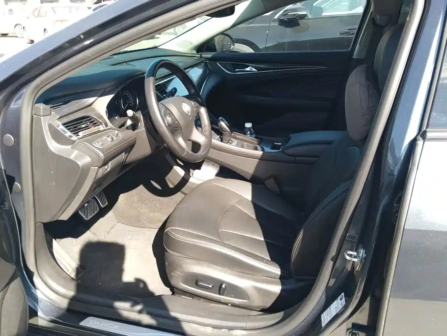 Buick LaCrosse — миниатюра 9