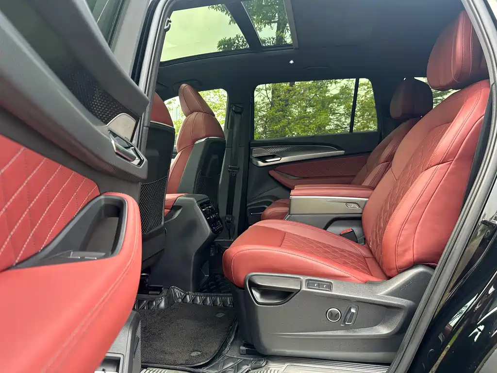 Audi Q6 — миниатюра 8