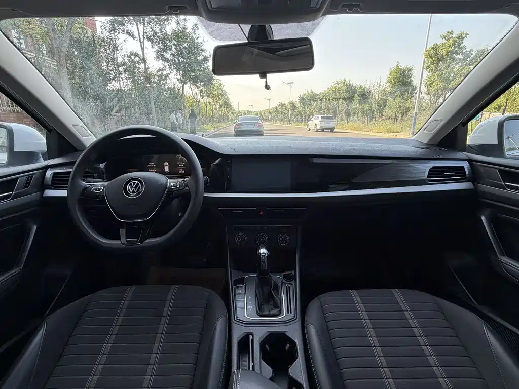 Volkswagen Lavida 2022 1.5L AT Comfort