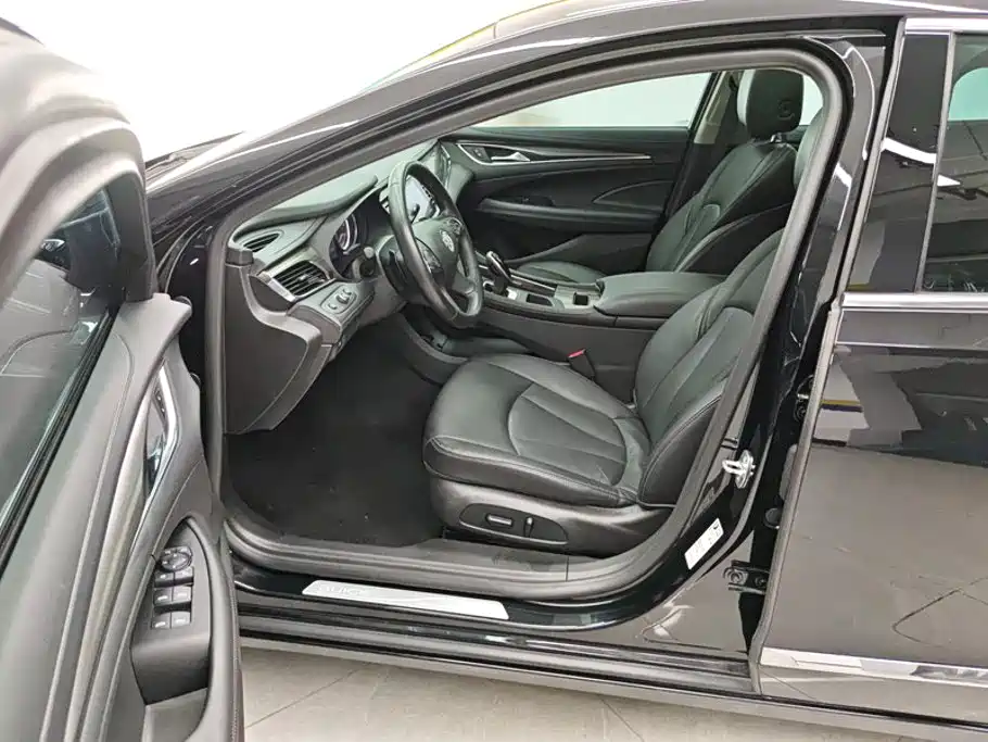 Buick LaCrosse — миниатюра 9