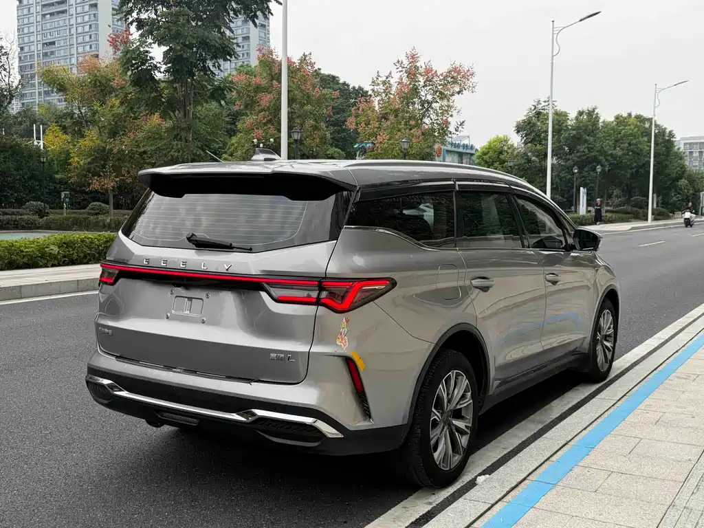 Geely Jia Ji — миниатюра 5
