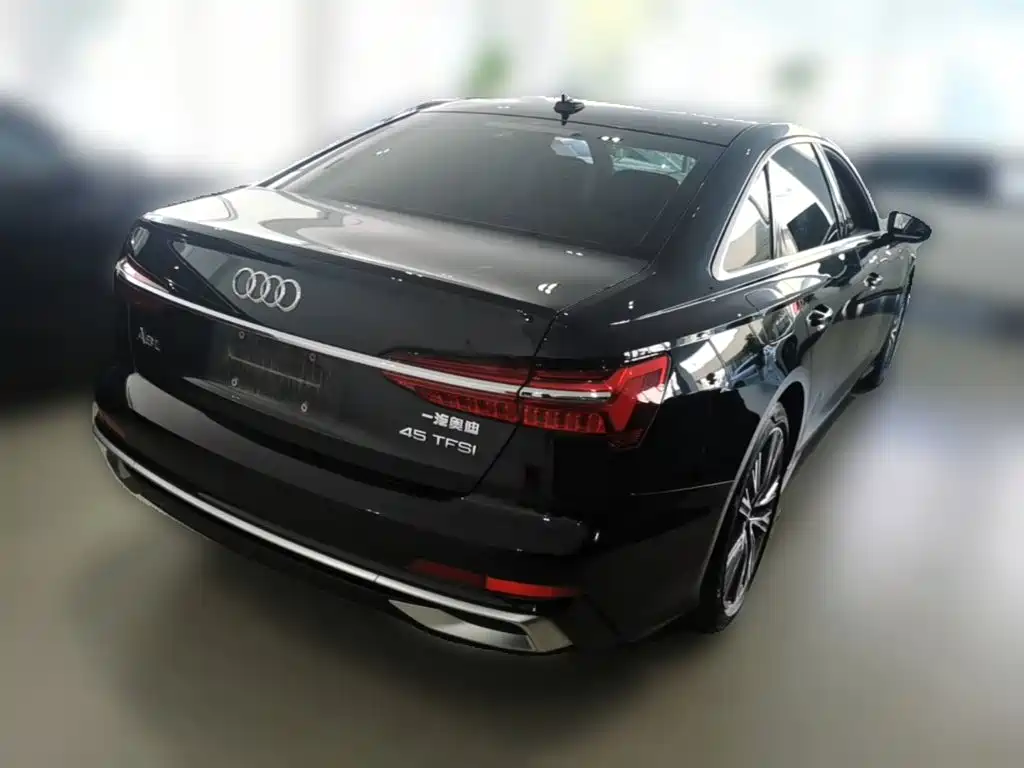 Audi A6L — миниатюра 10