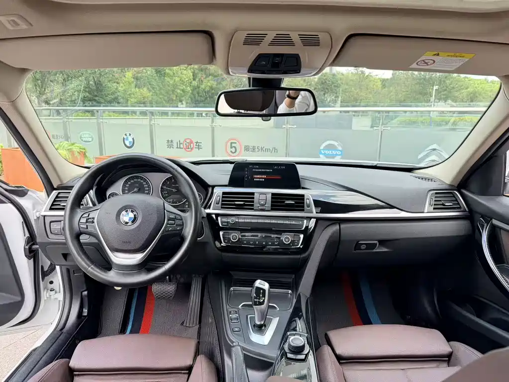 BMW 3 Series — миниатюра 10
