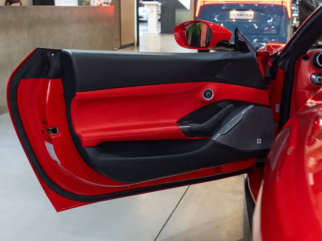 Ferrari Portofino — миниатюра 18