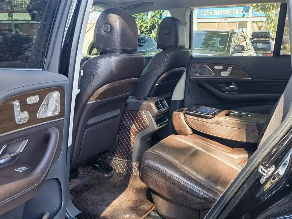 Mercedes-Benz GLS — миниатюра 9